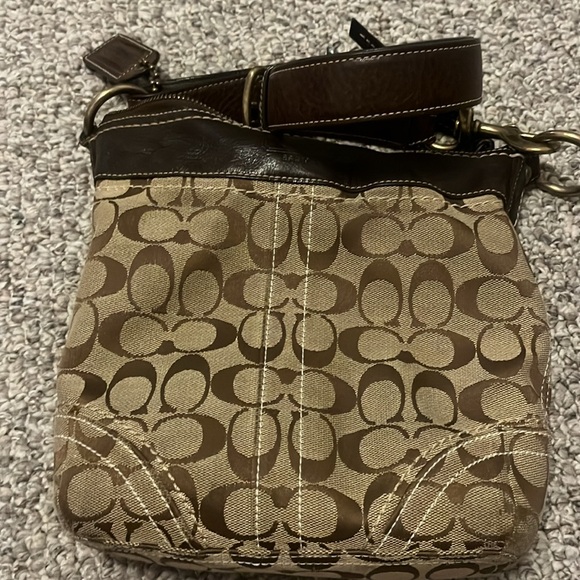 Authentic Coach bag - Picture 5 of 11